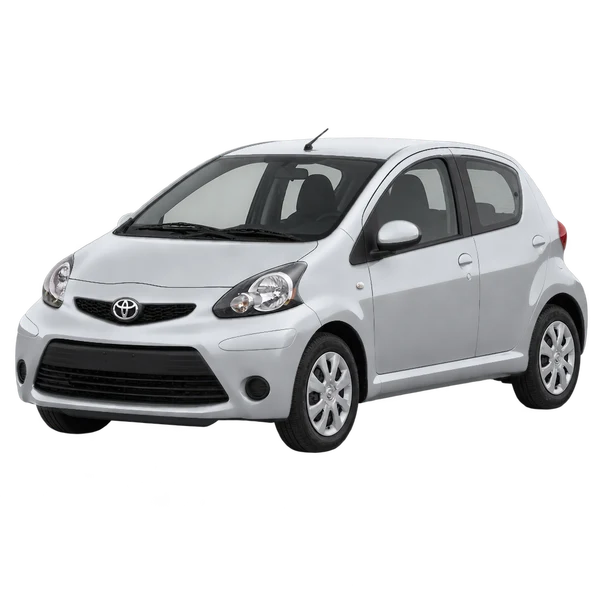 Toyota Aygo 2013 prata, vista dianteira em três quartos (voltada para a esquerda)