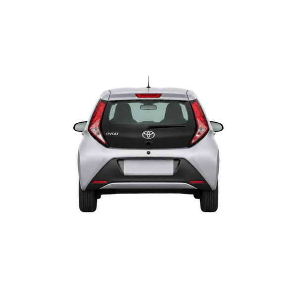 Toyota Aygo 2020 باللون فضي، منظر من الخلف