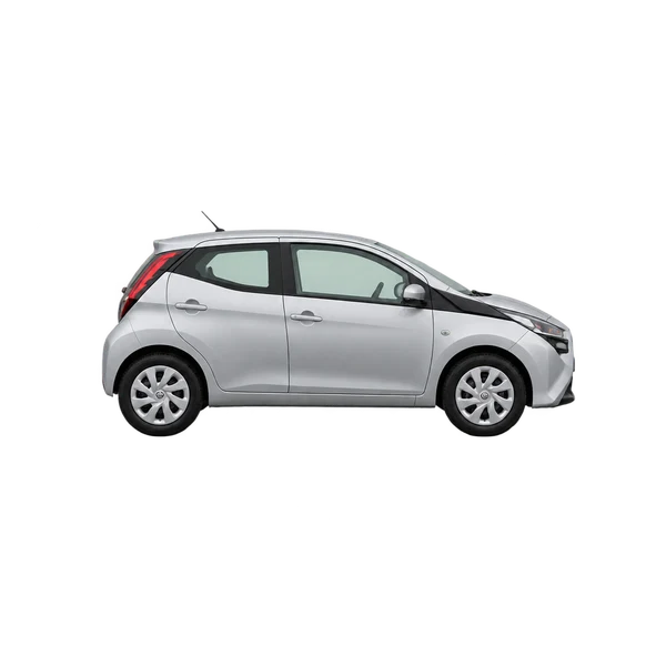 Toyota Aygo 2020 باللون فضي، منظر منظر جانبي (باتجاه اليمين)