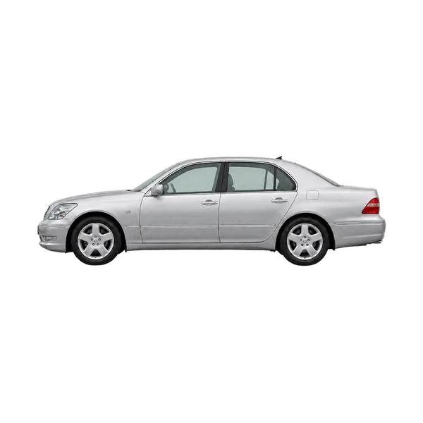 Toyota Celsior 2005 en plateado, vista lateral (mirando a la izquierda)
