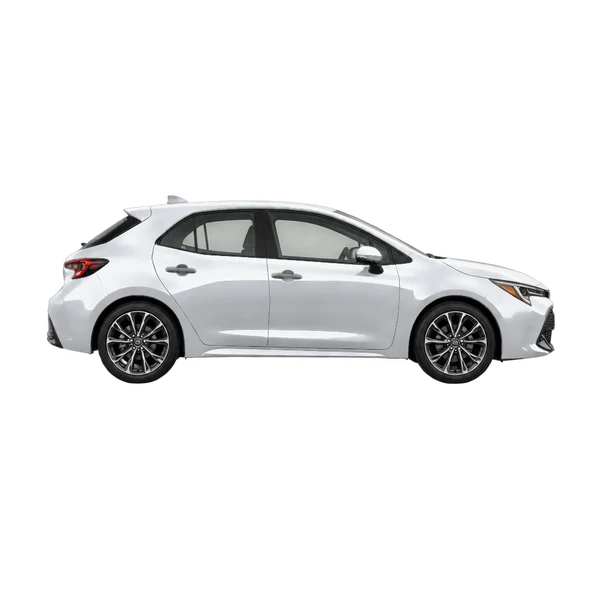 Toyota Corolla Hatchback 2027 en plateado, vista lateral (hacia la derecha)
