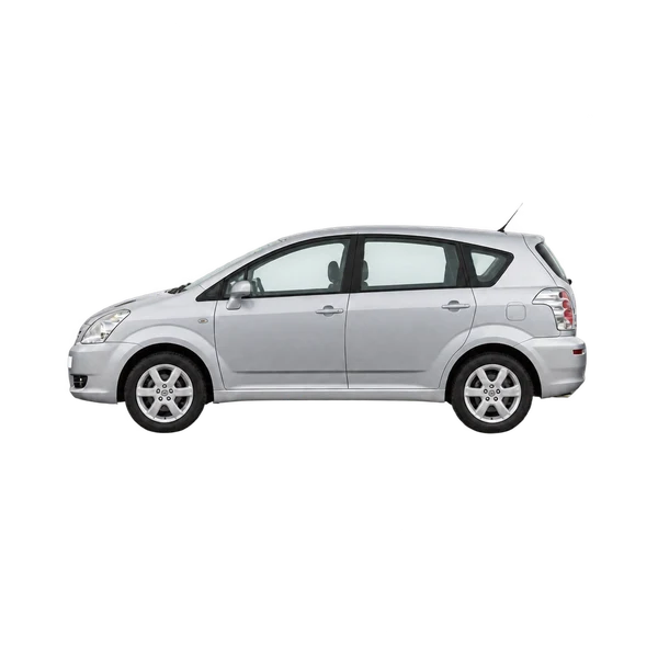 Toyota Corolla Verso 2005 باللون فضي، منظر جانبي (متجه إلى اليسار)