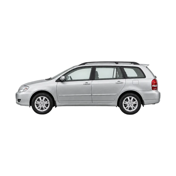 Toyota Fielder 2005 باللون فضي، منظر جانبي (متجه إلى اليسار)