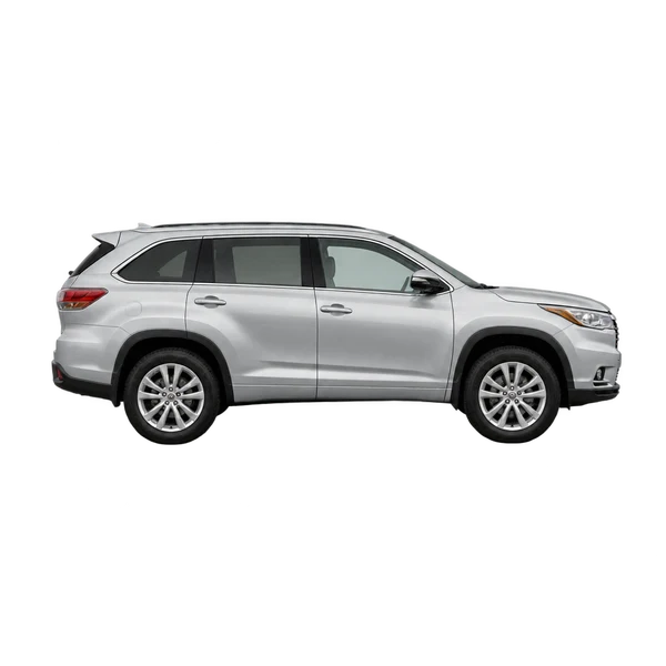 Toyota Highlander 2015 en plateado, vista lateral (hacia la derecha)