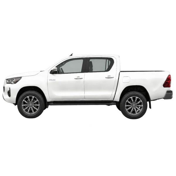 Toyota Hilux 2026 باللون أبيض، منظر جانبي (متجه إلى اليسار)