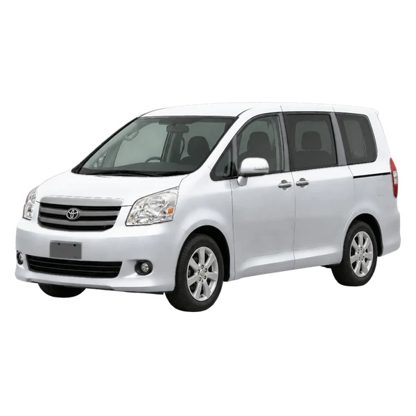 2009 Toyota Noah in Silber, Ansicht: Dreiviertelansicht vorne (nach links gerichtet)