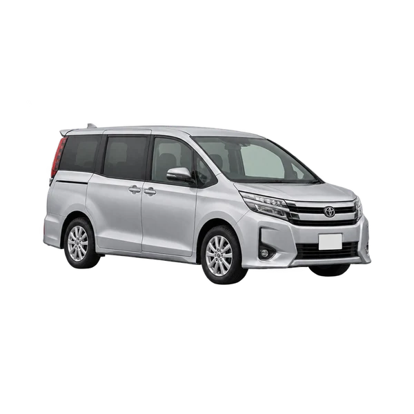 Toyota Noah 2020 argent, vue trois-quarts avant (orienté vers la gauche)