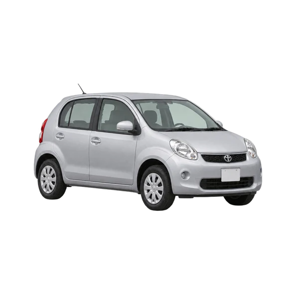 Toyota Passo 2015 argent, vue trois-quarts avant (orienté vers la gauche)