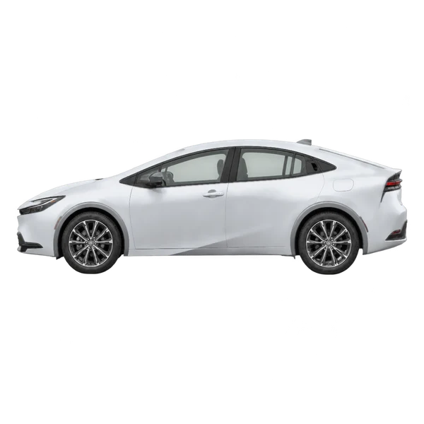 Toyota Prius 2023 باللون فضي، منظر جانبي (متجه إلى اليسار)