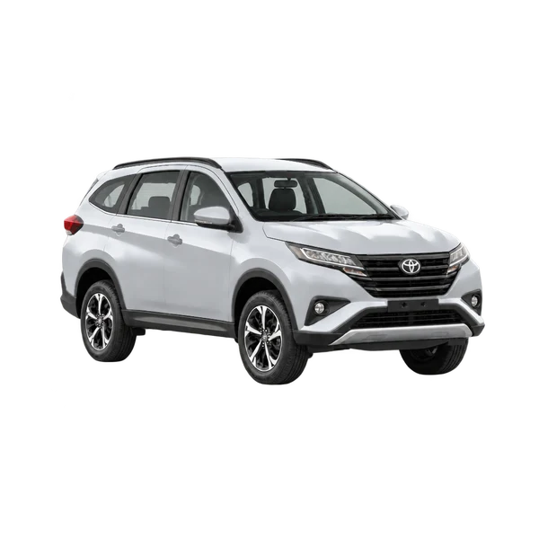 Toyota Rush 2024 prata, vista três quartos dianteiro (voltado para a direita)
