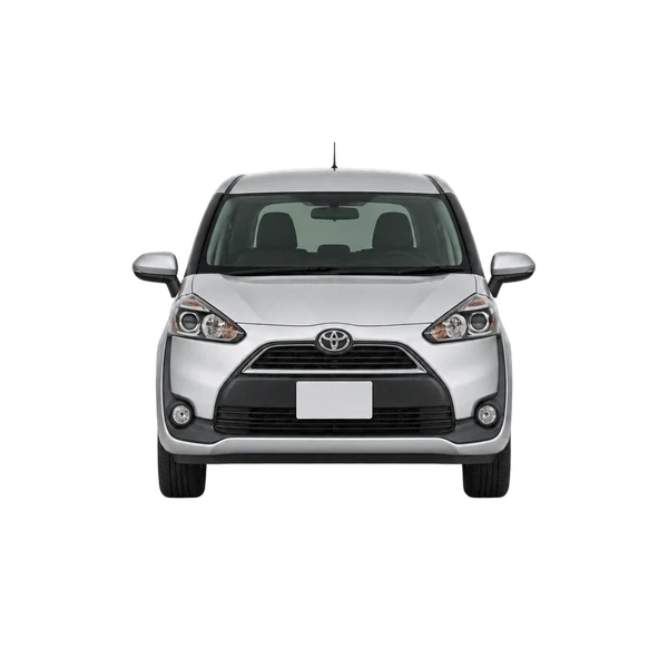 Toyota Sienta 2015 باللون فضي، منظر أمامي