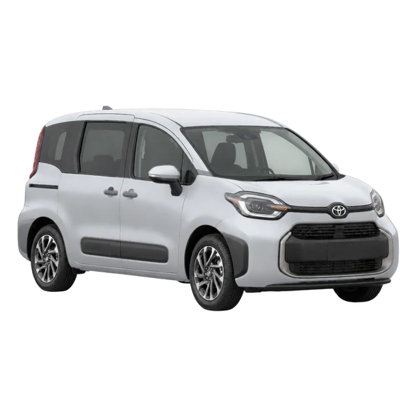 シルバーの2024 Toyota Sienta（フロントスリークォーター(左向き)ビュー）