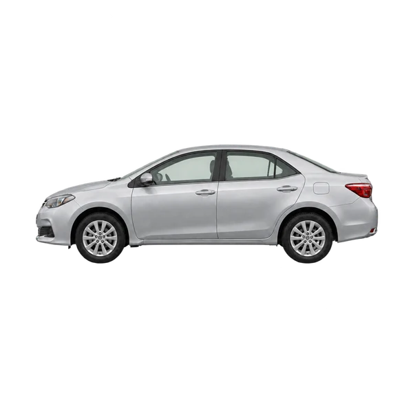 Toyota Sprinter 2015 en plateado, vista lateral (mirando a la izquierda)