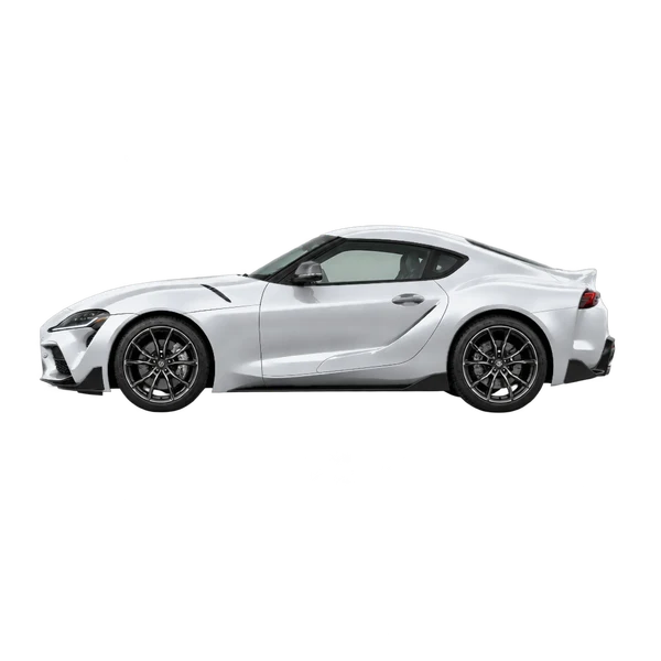 Toyota Supra 2026 باللون فضي، منظر جانبي (متجه إلى اليسار)