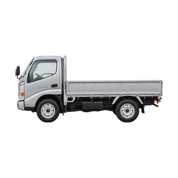 Toyota Toyoace 2005 باللون فضي، منظر جانبي (متجه إلى اليسار)