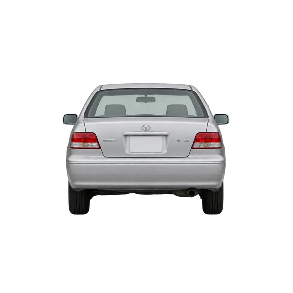Toyota Vista 2000 باللون فضي، منظر من الخلف