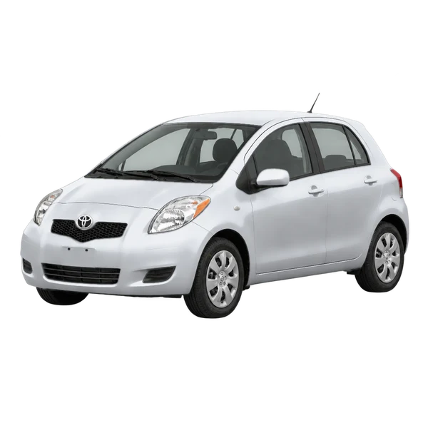 Toyota Vitz 2009 en plateado, vista frontal tres cuartos (hacia la izquierda)