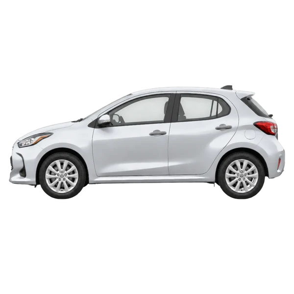 Toyota Yaris 2026 en plateado, vista lateral (mirando a la izquierda)