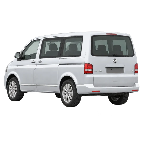 Volkswagen Multivan 2013 باللون فضي، منظر ثلاثة أرباع خلفي (باتجاه اليسار)