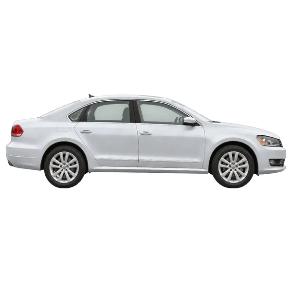 Volkswagen Passat 2011 باللون فضي، منظر منظر جانبي (باتجاه اليمين)