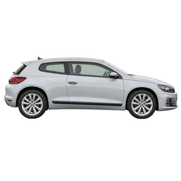 Volkswagen Scirocco 2015 en plateado, vista lateral (hacia la derecha)