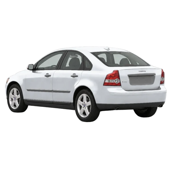 Volvo S40 2011 باللون فضي، منظر ثلاثة أرباع خلفي (باتجاه اليسار)