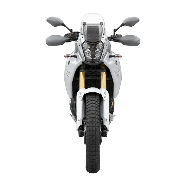 Yamaha Tenere 700 2024 باللون فضي، منظر أمامي